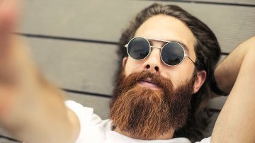 5 tipov pre tvoju bradu na pohodové prežitie leta