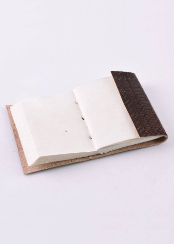 Malý kožený zápisník
